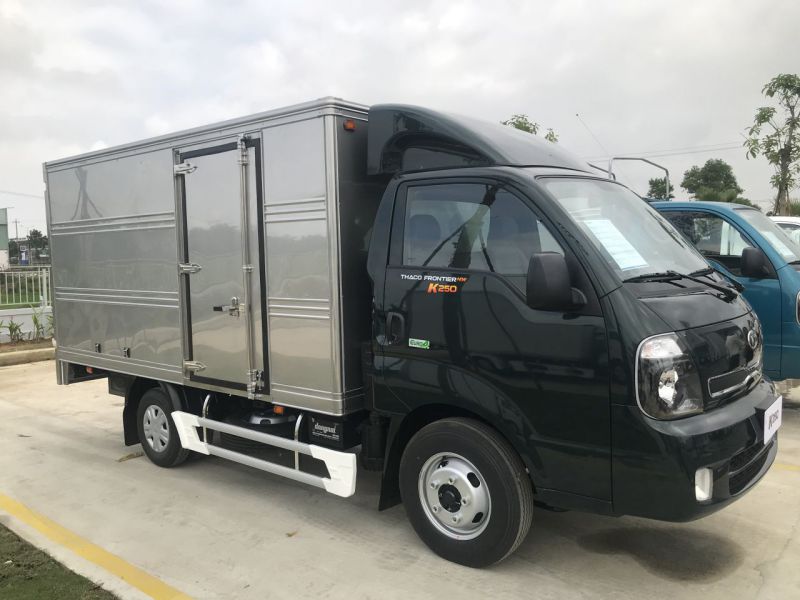 giá xe tải 2 tấn