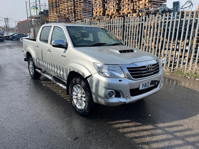 Xe Toyota Hilux 2012 – 2014